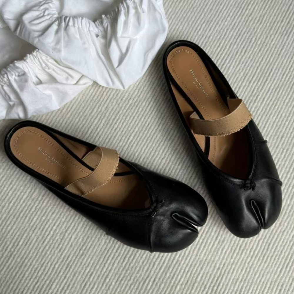 Maison Martin Margiela Black Leather Tabi Flats with Beige Mary-Jane Strap